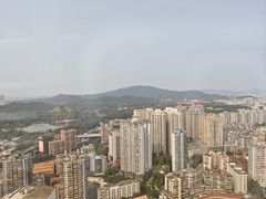 -广州中心皇冠假日酒店