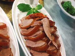 特选精品烤鸭-北京老铺烤鸭(老城根店)