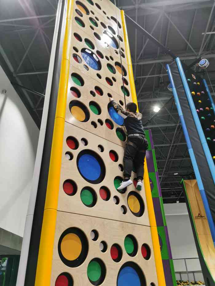 in sports科技潮流运动馆(成都银泰中心in99店)-"#环境# 中上水平.