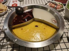 -土货重庆火锅(罗斯福广场店)