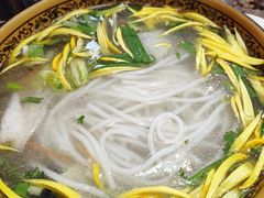 -桥香园云南过桥米线(金马碧鸡店)