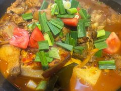 -富正毅三下锅·湘西韵味(天门山索道店)