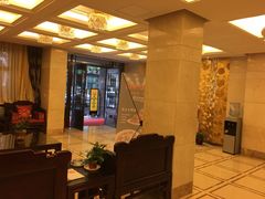 -鲁班小馆(政四街店)
