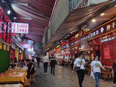 -八一路好吃街(雨田商务大厦店)
