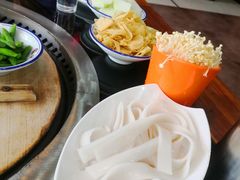 -三里屯土灶炖公鸡地锅鸡(江东店)