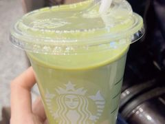 -星巴克(上海虹桥站2A检票口)