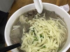 -潮镇老尾牛杂(环城西路店)