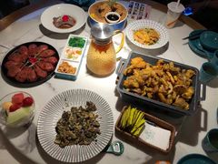 -荷塘秋月·本帮江浙菜(国权路店)