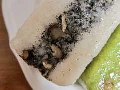 芝麻松糕-非遗近水楼糕团(景德路店)