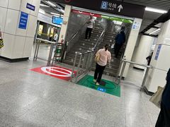 -陆家浜路(地铁站)