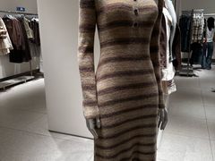-URBAN REVIVO(西安Momopark店)