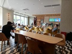 -星巴克臻选(莘庄仲盛店)