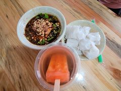 -余庆小吃(小吃一条街店)