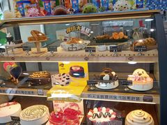 面包甜点陈列柜-DQ·蛋糕·冰淇淋(川沙东海岸店)