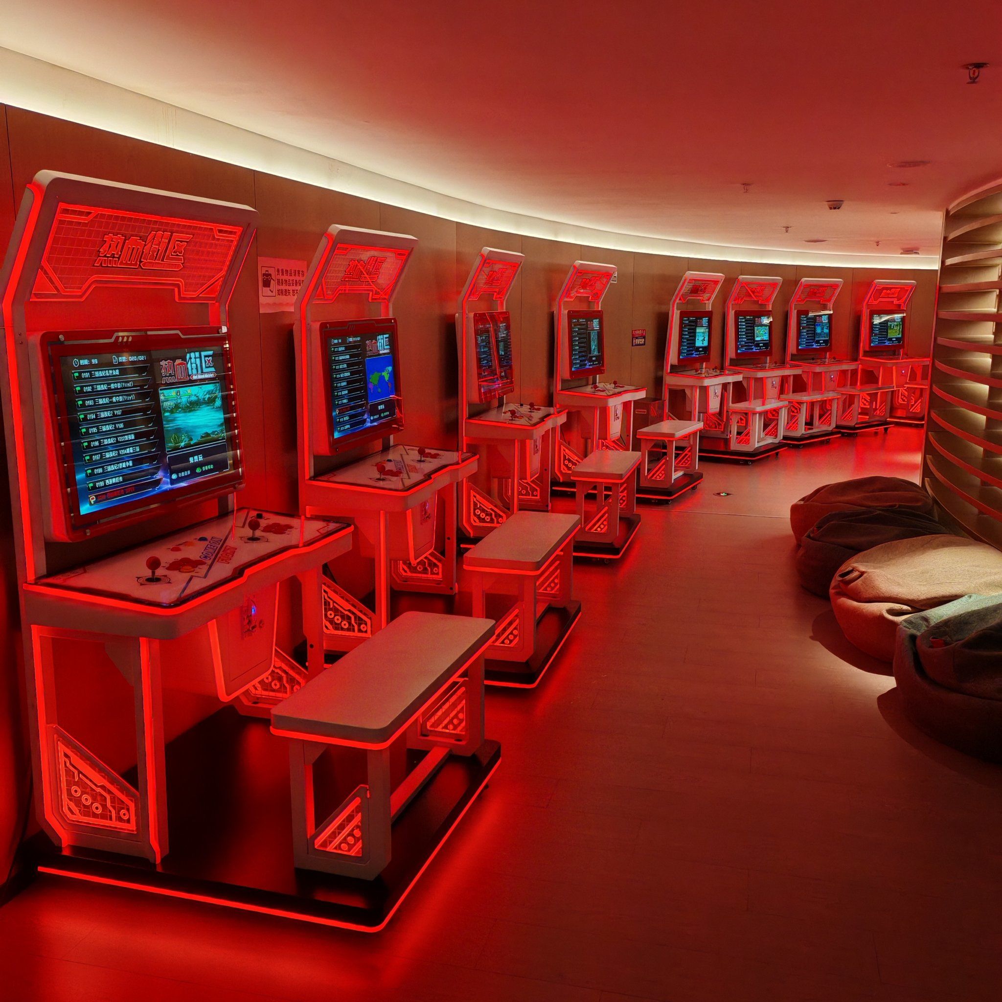 环境优雅,服务热情周到,设施齐全,是一个