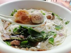 火车头特别牛肉汤河粉-甘容西贡越南粉