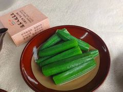 -猪三哥肥肠鸡川菜小炒