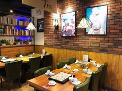大堂-鼎原力量吊炉烧烤主题餐厅(临河街店)