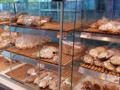 -巴黎贝甜(大宁国际商业广场店)