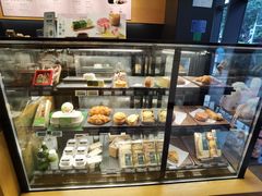 面包甜点陈列柜-星巴克(广州天河北龙口店)