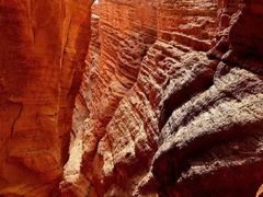 -天山神秘大峡谷