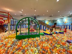 -反斗乐园π·电玩·高空拓展·蹦床(龙华天虹店)