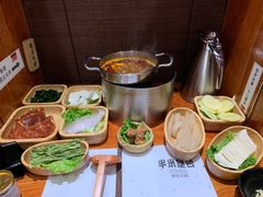 -独食火锅·半米屋台(直营总店)