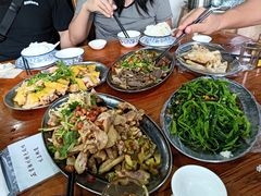 -无名牌猪脚店