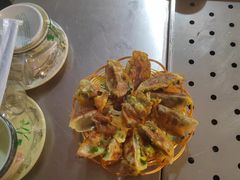 -冰冰龙虾·江湖菜·花园江景餐厅
