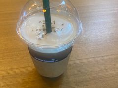 白桃乌龙美式-猫屎咖啡(威海东方新天地购物中心店)