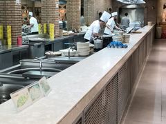 自助取餐区-食家鸽园