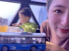 -东方明珠·空中旋转餐厅