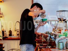 -Line 咖啡(石厦花园店)