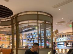 -亚马逊蒸汽活海鲜自助(LCM置汇旭辉广场店)
