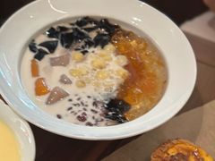 -RUXU入续糖水铺与包(卓悦中心店)
