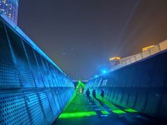 -南京眼步行桥
