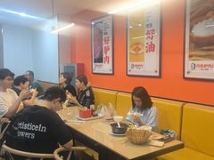 -闫家驴肉老店(华电一校店)