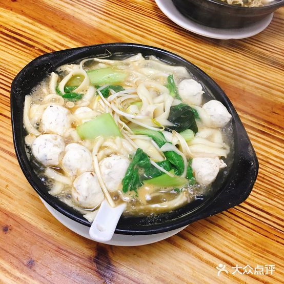 月台路砂锅店