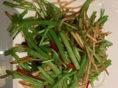 芦蒿炒芋丝-民国红公馆·秦淮八艳(夫子庙店)