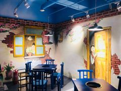 -马路边边串串香形象店(磐石路店)