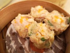 鲜虾蟹子烧麦-香港美食大酒楼