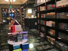 -钟书阁(松江泰晤士小镇店)