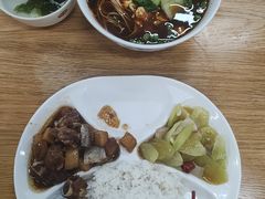 -玉兰苑一等茶餐厅