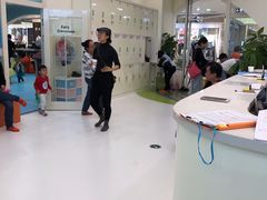 -小小王国亲子游泳俱乐部(锦辉中心)