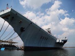 -泰达航母主题公园