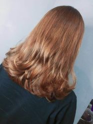 -茶发Salon·烫发染发理发