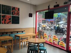 -塔斯汀中国汉堡(横岗志健广场店)