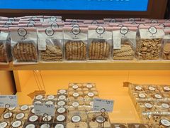 -UH祐禾(武汉武商MALL店)