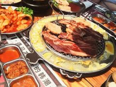 -青瓦炭韩潮烤肉(花园道店)