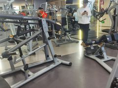 -超鹿运动(五四路恒力城店)